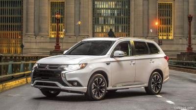 2017_mitsubishi_outlander_4_1920x1080